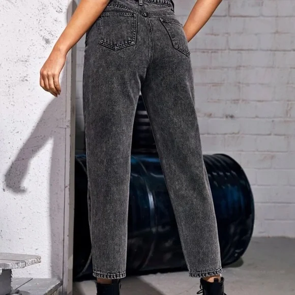 Black High Waisted Mom Jeans - Picture 3 of 5